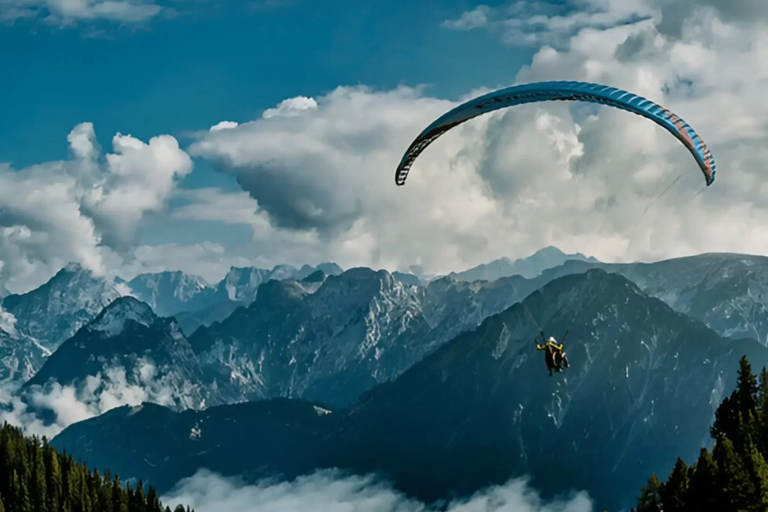 manali-paragliding