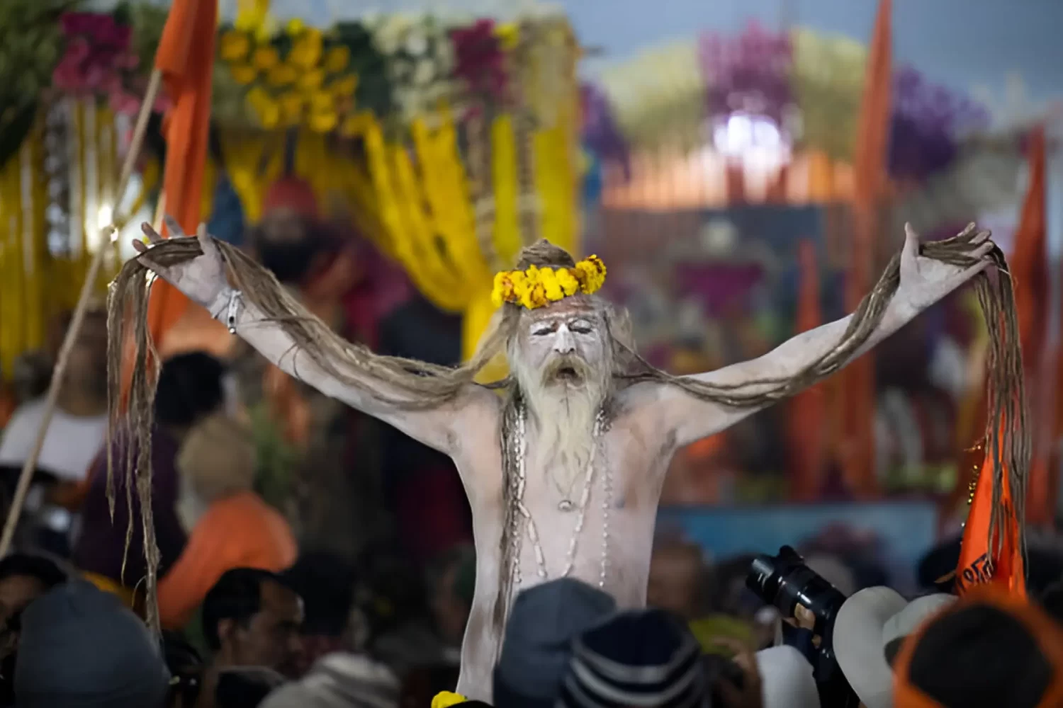 sant-in-kumbh-mela